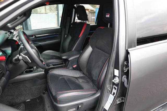 Toyota HI-LUX 2.8 D-4D DUBBEL CABIN GR SPORT A/T 2 ZITS 4WD VAN