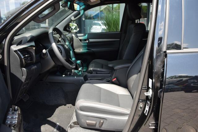 Toyota HI-LUX 2.8 D-4D DUBBEL CABIN 48V HYBRIDE INVINCIBLE A/T 4WD