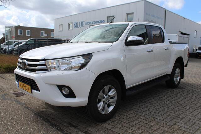 Toyota HI-LUX HiLux 2.4 D-4D 150PK E6 4WD Automaat Double Cab Professional 4x4 ? Trekhaak