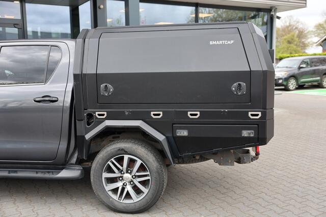 Toyota HI-LUX 2.4 D-4D DUBBEL CABINE BE TREKKER LIMITED A/T VAN 5 ZITS VAN