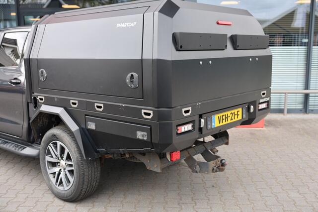 Toyota HI-LUX 2.4 D-4D DUBBEL CABINE BE TREKKER LIMITED A/T VAN 5 ZITS VAN