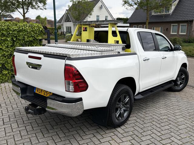 Toyota HI-LUX HiLux 2.4 D-4D 150PK E6 Aut. 4WD Double Cab Professional -- Complete uitrusting / Fully equipped --