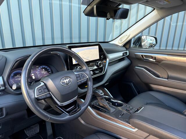 Toyota HIGHLANDER 2.5 AWD Hybrid Premium 7 pers. | Panodak | 20'' | JBL | Stoelgeheugen | 360 Camera | Head Up | BSM | Prijs Rijklaar!!