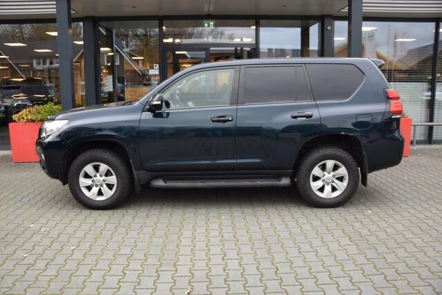 Toyota LAND CRUISER 150 2.8 D-4D 5DRS ACTIVE A/T VAN