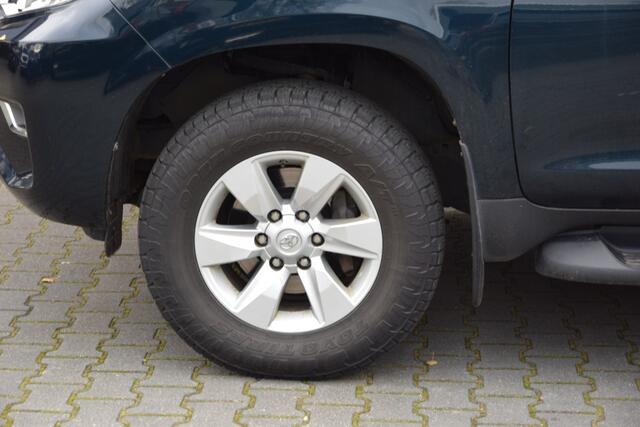 Toyota LAND CRUISER 150 2.8 D-4D 5DRS ACTIVE A/T VAN