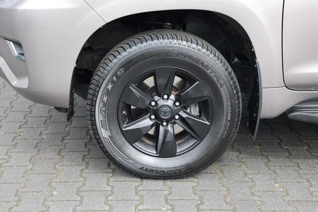 Toyota LAND CRUISER 150 2.8 D-4D 5DRS COMFORT A/T VAN