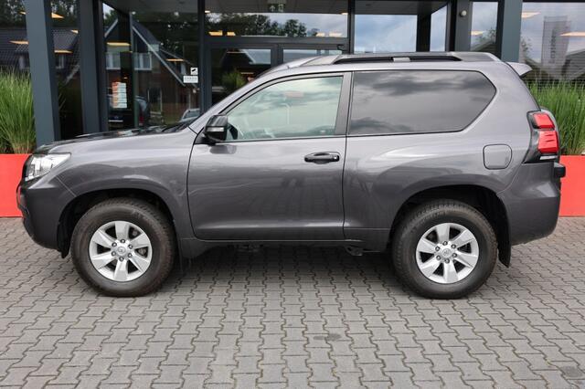 Toyota LAND CRUISER 150 2.8D-4D 3DRS COMFORT A/T VAN