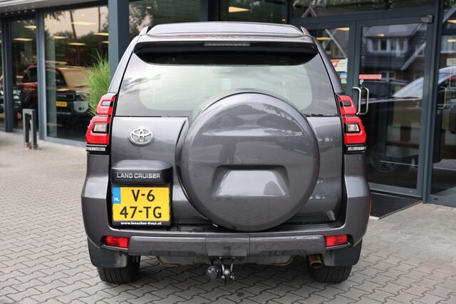 Toyota LAND CRUISER 150 2.8D-4D 3DRS COMFORT A/T VAN