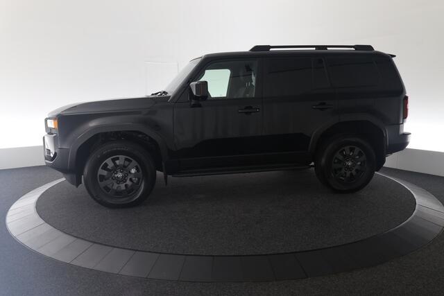 Toyota LAND CRUISER 2.8 D-4D Blind Van Navigator | Vrij van BPM | Trekhaak | Stoel verwarming/ventilatie