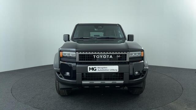 Toyota LAND CRUISER 2.8 D-4D Challenger 7p. *Prijs excl. BPM/BTW | Prijs op basis zakelijke koop |