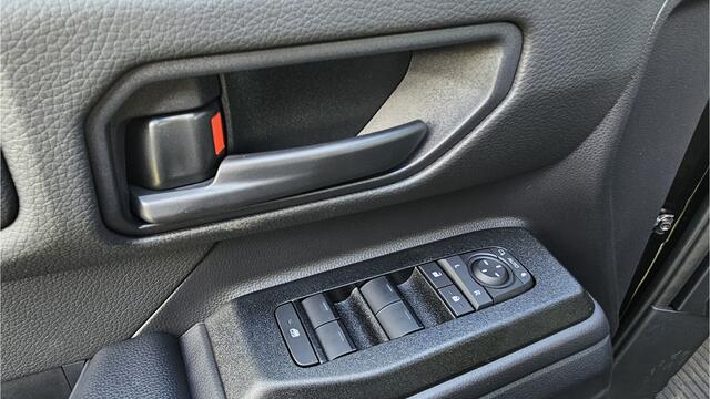 Toyota LAND CRUISER 2.8 D-4D Comfort Blind van