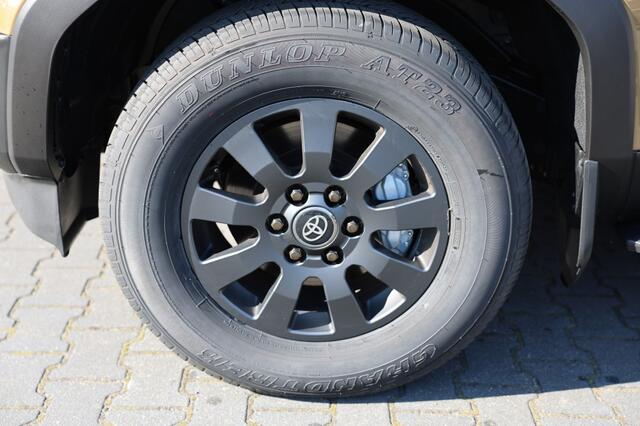 Toyota LAND CRUISER 2.8 D-4D 5DRS EXECUTIVE A/T VAN MET SCHUIFDAK BPM VRIJ