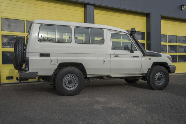 Toyota LAND CRUISER Landcruiser GRJ 78 4.0 V6 Euro6 Airco