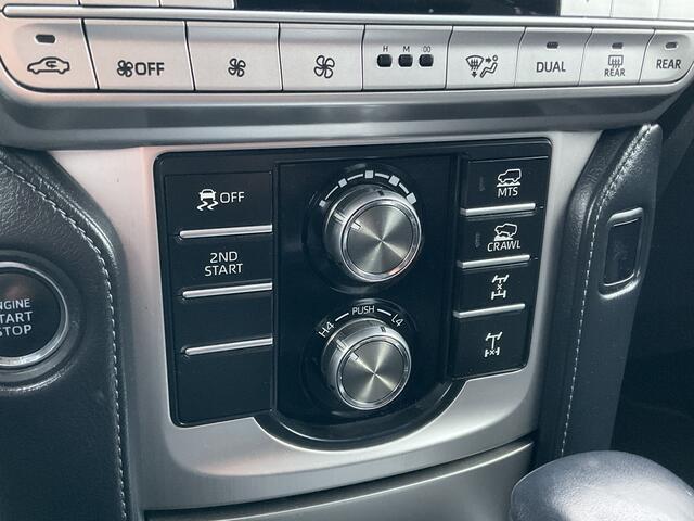 Toyota LAND CRUISER 5-Pers 2.8 D-4D Professional 5p. 360° Leer Stoelverw+koel Trekhaak (3000kg)