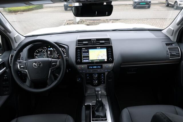 Toyota LAND CRUISER 2.8 D-4D 204 PK Professional Van | BPM VRIJ VOOR ONDERNEMERS |