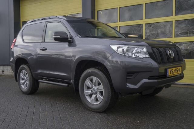 Toyota LAND CRUISER 2.8 D-4D-F Comfort High Roof Blind Van