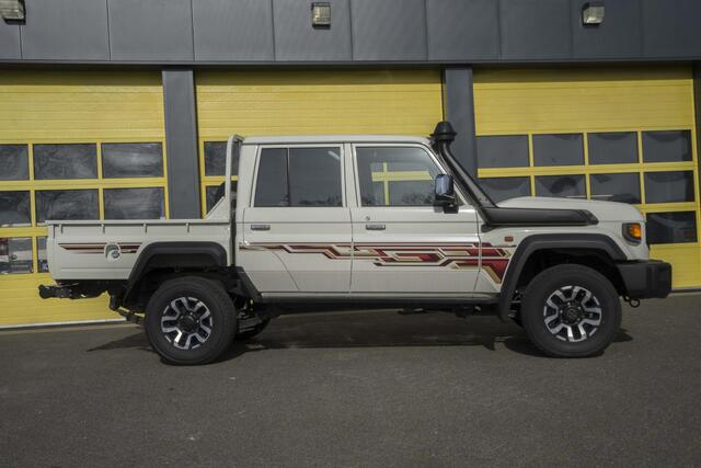 Toyota LAND CRUISER Landcruiser GDJ 79 DC 2.8 D-4D 6 A/T LXZ