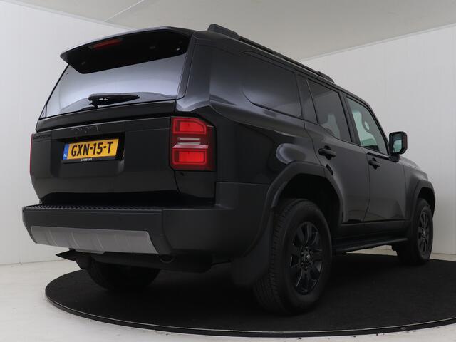 Toyota LAND CRUISER 2.8 D-4D Professional 5p. | Navigatie | 360 Camera | Stoel en stuurwiel verwarmd | Dodehoek Ass. | LM velgen | Draadloze telefoonlader | Leder | Toyota-paasweekend