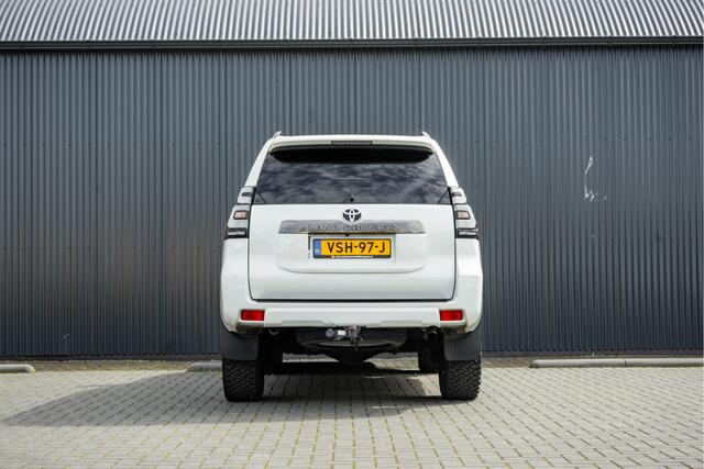 Toyota LAND CRUISER 2.8D-4D | 204 PK | 4X4 | Vol Opties | Automaat | Luchtvering | 360° camera | Adapt.Cruise | Stoelverw. & -koeling | LED