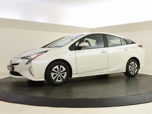 Toyota PRIUS 1.8 Dynamic | Trekhaak | JBL | Stoelverwarming | Parkeersensoren