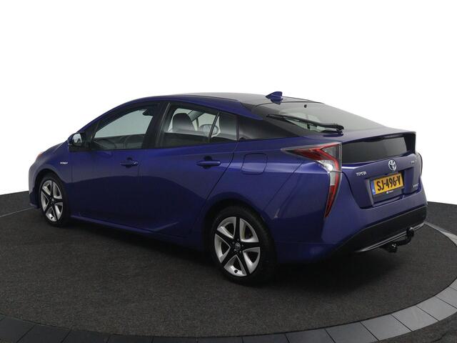 Toyota PRIUS 1.8 Dynamic | Trekhaak | Head Up Display | Navigatie | Stoelverwarming |