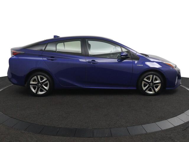 Toyota PRIUS 1.8 Dynamic | Trekhaak | Head Up Display | Navigatie | Stoelverwarming |