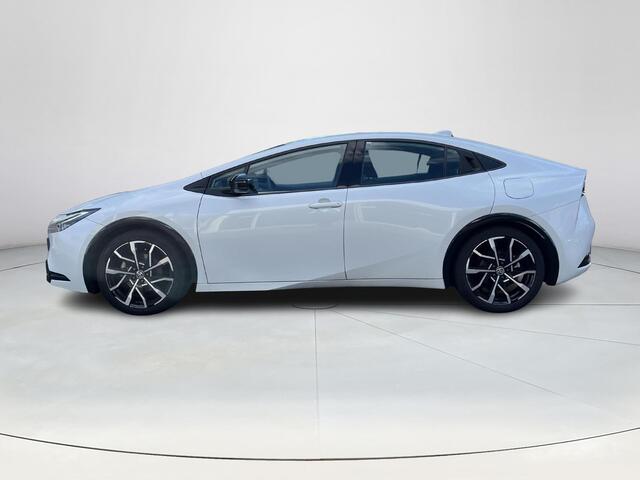 Toyota PRIUS 2.0 Plug-in Executive | 19 inch | Parelmoer lak | CarPlay | Android Auto
