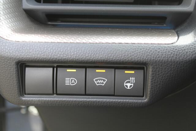 Toyota PRIUS 2.0 Plug-in Hybrid Executive | Rijklaar | Pano | Navi | Camera | Stoel-/stuurverwarming | Blind Spot