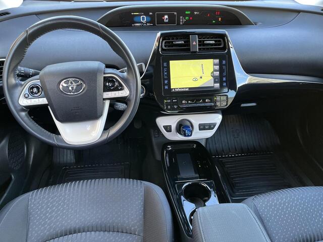 Toyota PRIUS 1.8 Plug-in Business Plus | Navigatie | Stoelverwarming | Parkeercamera achter | Bluetooth |