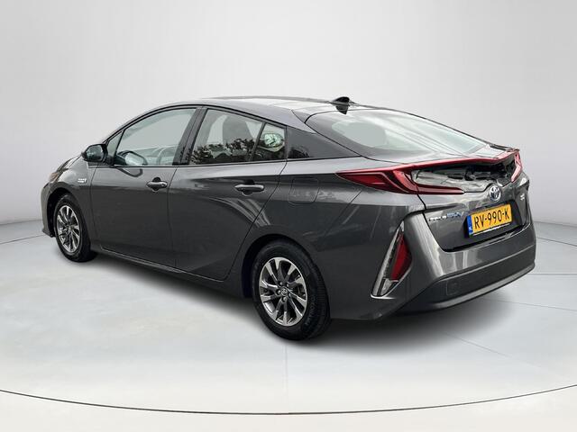 Toyota PRIUS 1.8 Plug-in Business Plus | Navigatie | Achteruitrijcamera | Zonnepaneel