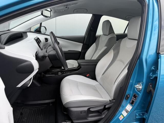 Toyota PRIUS 1.8 Plug-in Executive **NAVIGATIE/ LEDEREN BEKLEDING/ 360 CAMERA/ ADAPTIEF CRUISE CONTROL/ 36 MAANDEN GARANTIE**