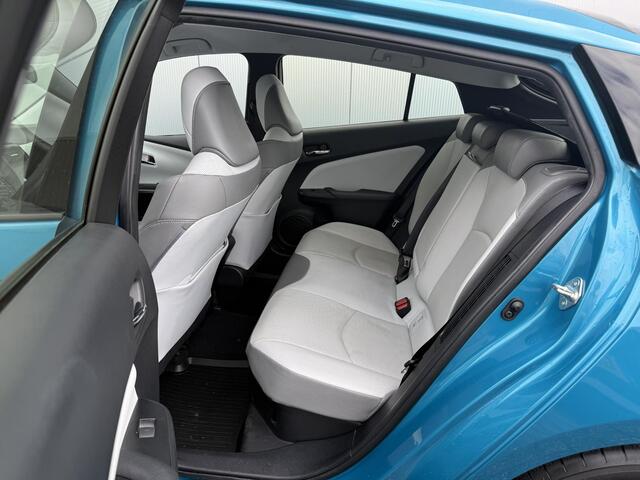 Toyota PRIUS 1.8 Plug-in Executive **NAVIGATIE/ LEDEREN BEKLEDING/ 360 CAMERA/ ADAPTIEF CRUISE CONTROL/ 36 MAANDEN GARANTIE**