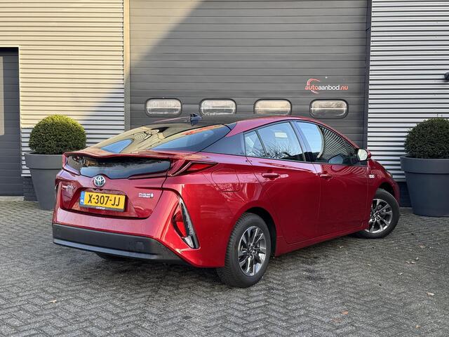 Toyota PRIUS 1.8 Plug-in Executive | Navigatie | Camera | DAB | Lichtmetalen Velgen |