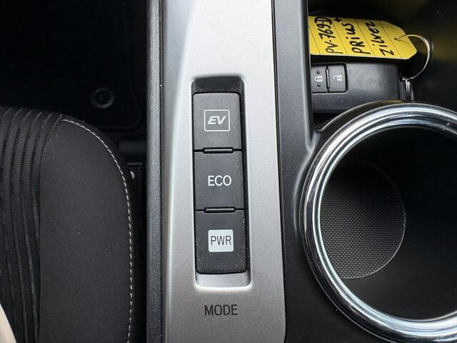 Toyota PRIUS 1.8 Comfort | 7 Pers. | Climate control | Cruise control |