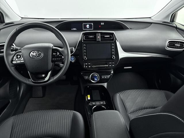 Toyota PRIUS 1.8 Plug-in Dynamic Limited | Navigatie | Achteruitrijcamera | Bestuurdersstoel In Hoogte Verstelbaar | Buitenspiegels Elektrisch Verwarmd |