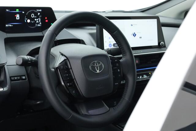 Toyota PRIUS 2.0 Plug-in Executive - Orig. NL | Dig. Cockpit | Adapt. Cruise | Stoel-Stuurverw. | Nav+App.Connect | Camera+PDC | Elek. Klep | ACC | LED v