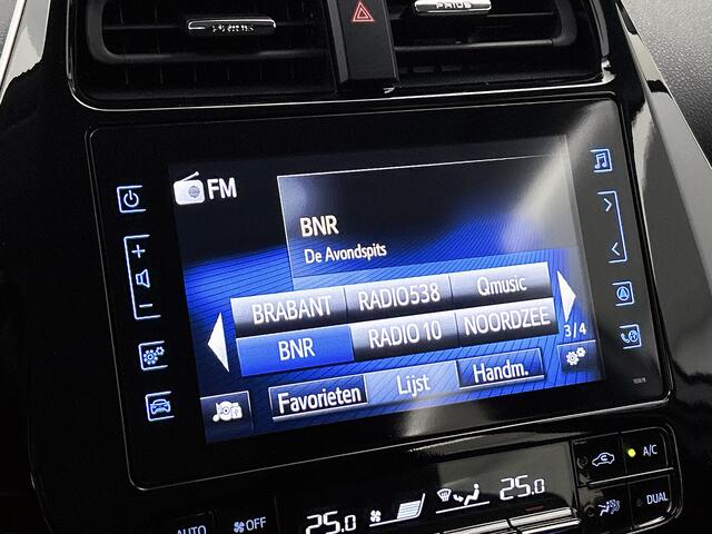 Toyota PRIUS 1.8 Plug-in Dynamic | Voorstoelen verwarmd |