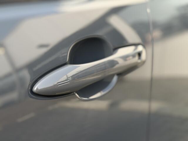 Toyota PRIUS 2.0 Plug-in Executive | GEEN AFLEVERKOSTEN | Panoramadak, Elektrische achterklep, Dodehoekdetectie