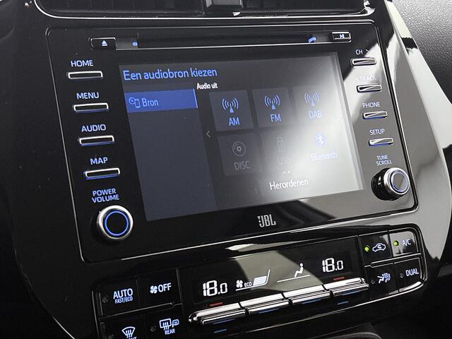 Toyota PRIUS 1.8 Executive | BTW Voertuig | Dealer Onderhouden | JBL | Head-Up Display | Dodehoek detectie | Parkeersensoren voor+achter met assistent | Stoelverwarming | Navigatie | Achteruitrijcamera | DAB