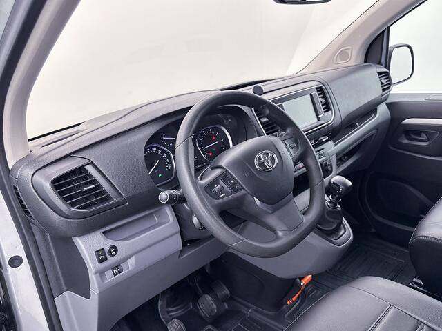 Toyota PROACE Worker 2.0 D-4D Professional DC Long Dubbele Cabine Navigatie Trekhaak Navigatie Cruise Control
