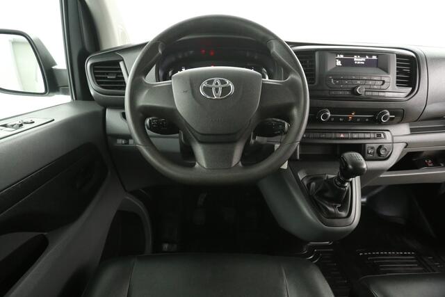 Toyota PROACE 2.0 L3H1 | Dubbele Cabine | 6 Persoons | 2xSchuifdeur | Airco | Cruise | Trekhaak | Stoelverwarming |