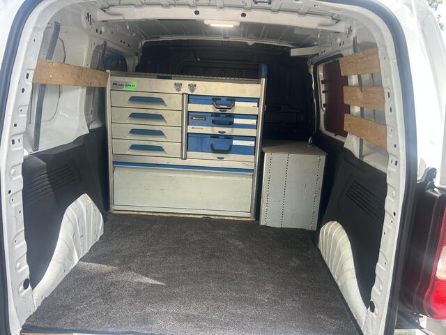 Toyota PROACE CITY 1.5 D-4D Cool Comfort | Inrichting | Side bars | Velgen |