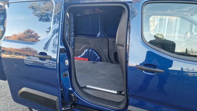 Toyota PROACE 1.2 Turbo Professional, Automaat, Camera binnenspiegel & dodehoe