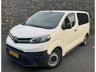 toyota-proace-1.5-d-9-persoons-incl