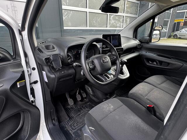 Toyota PROACE 1.5 D-4D 102pk LIVE Dealeronderhouden / Navi by APP / Airco / Imperial / Trekhaak