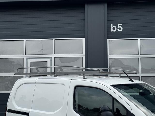 Toyota PROACE 1.5 D-4D 102pk LIVE Dealeronderhouden / Navi by APP / Airco / Imperial / Trekhaak