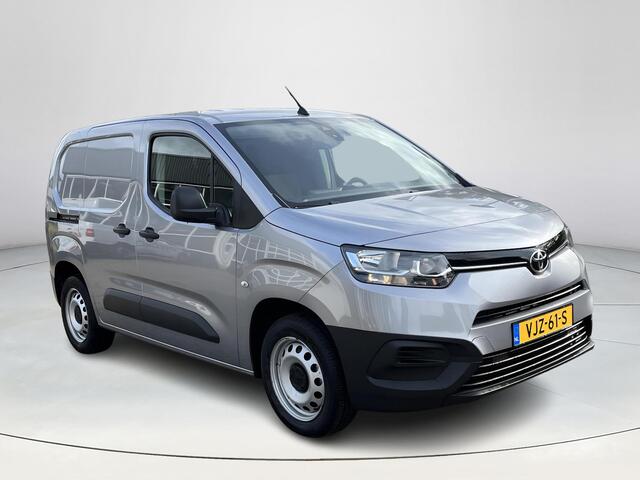 Toyota PROACE CITY 1.5 D-4D Cool Comfort | Trekhaak | Airco | Achterdeuren met ramen | 3 Zitplaatsen |