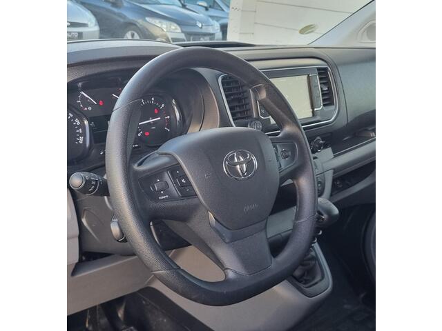 Toyota PROACE Shuttle 1.5 D-4D Cool Long | Nette staat! | 24.995 INCLUSIEF BTW INCLUSIEF BPM | 9 Persoons | Navigatie | Airco |