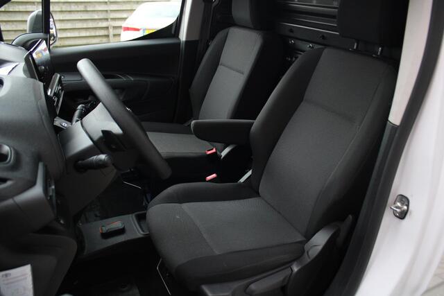 Toyota PROACE CITY 1.5 D-4D Challenger L2 Long Automaat, Parkeersensoren, Trekhaak, Cruise Control