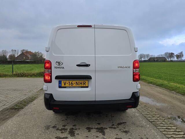 Toyota PROACE Worker 2.0 D-4D Long L3 H1 - 145 Pk - Euro 6 - ParkeerCamera - Airco - Cruise Control - AppleCarplay AndroidAuto